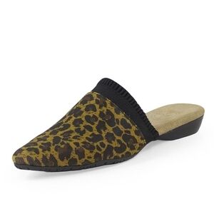 Charleston Blakely Leopard Print Flat Slide Mule Loafer